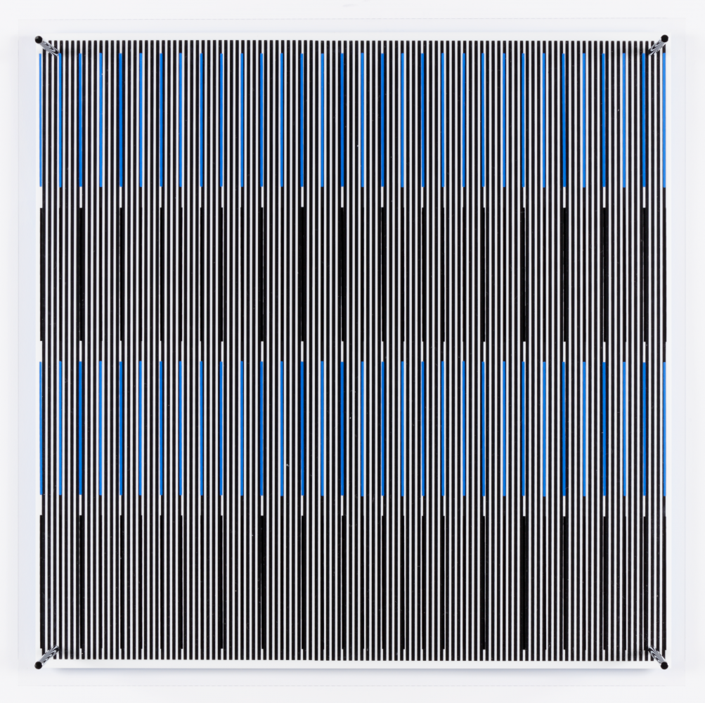 Jes&amp;uacute;s Rafael Soto

Tes azules y negras&amp;nbsp;(S&amp;eacute;rie SINTESIS), 1979

Plexiglass and metalic bars

50h x 50w x 12d cm
19 87/127h x 19 87/127w x 4 92/127d in

Edition EA